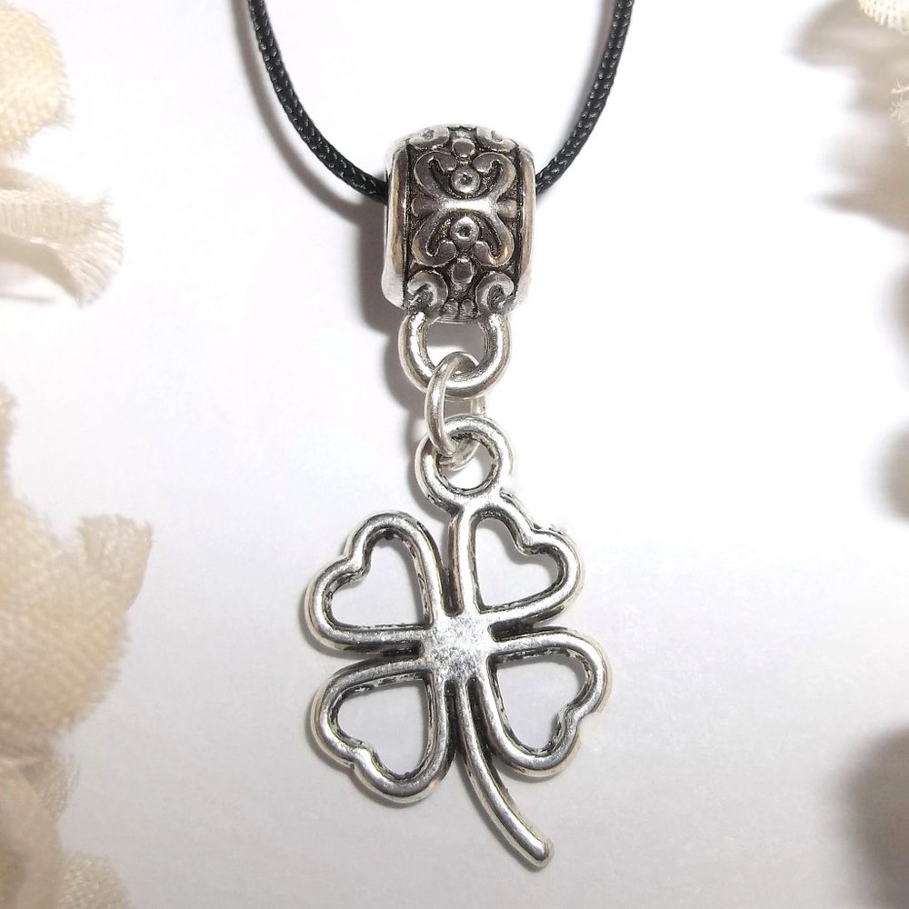 Necklace, Shamrock Necklace, Four Leaf Clover Necklace, Clover Tie Necklace D391